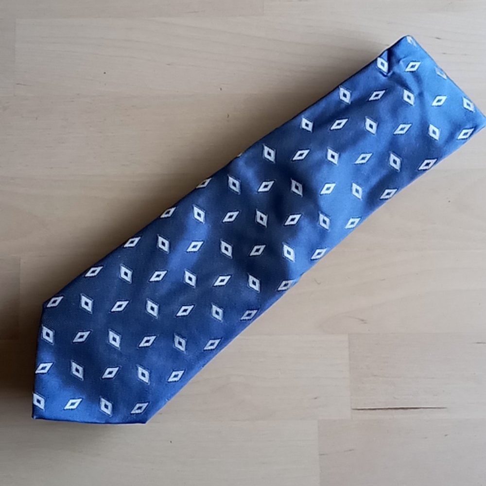 Armani Collezioni 100% Silk Tie